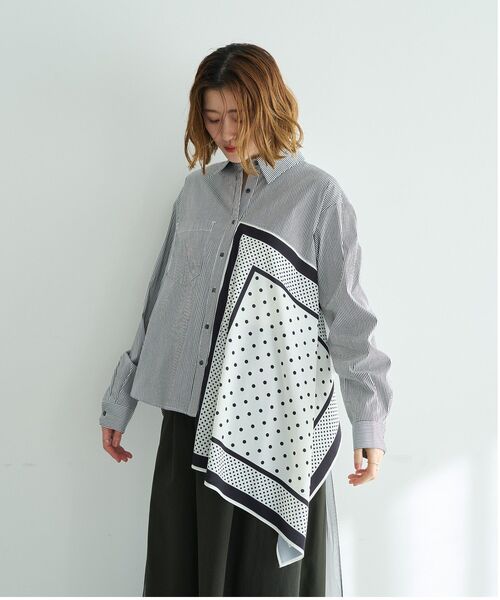 Editt by YECCA VECCA(エディットバイイェッカヴェッカ)の「スカーフデザインアシメシャツ(シャツ/ブラウス・レディース・ストライプ/ホワイト・FREE)」の21枚目の写真