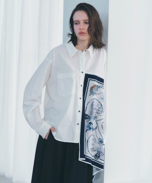 Editt by YECCA VECCA(エディットバイイェッカヴェッカ)の「スカーフデザインアシメシャツ(シャツ/ブラウス・レディース・ストライプ/ホワイト・FREE)」の1枚目の写真