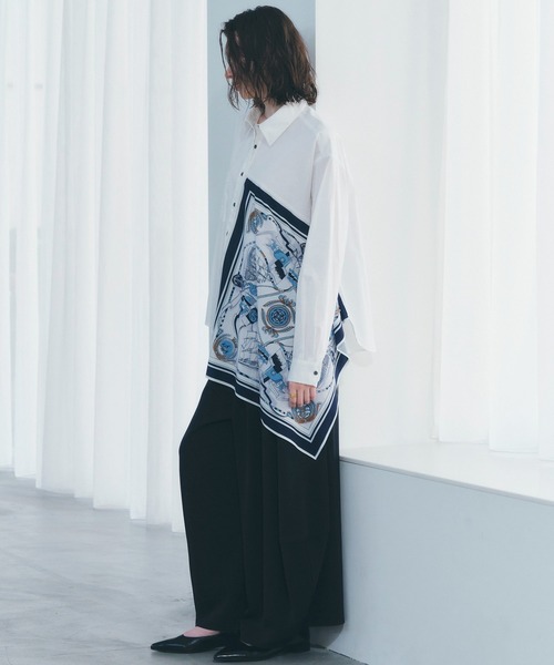 Editt by YECCA VECCA(エディットバイイェッカヴェッカ)の「スカーフデザインアシメシャツ(シャツ/ブラウス・レディース・ストライプ/ホワイト・FREE)」の8枚目の写真