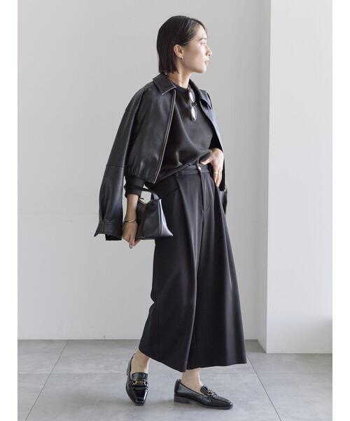 Te chichi（テチチ）の「タックポケットワイドクロップトパンツ（その他パンツ・レディース・ネイビー/グレー/ブラック・M/S）」の5枚目の写真