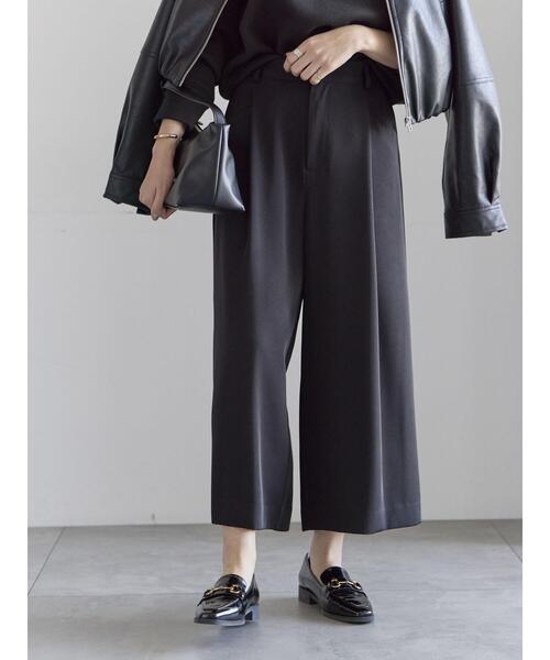 Te chichi（テチチ）の「タックポケットワイドクロップトパンツ（その他パンツ・レディース・ネイビー/グレー/ブラック・M/S）」の7枚目の写真