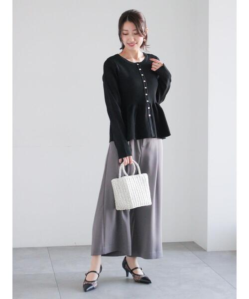 Te chichi（テチチ）の「タックポケットワイドクロップトパンツ（その他パンツ・レディース・ネイビー/グレー/ブラック・M/S）」の9枚目の写真