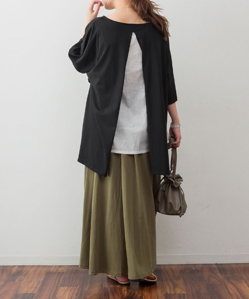 aity(アイティ)の「M-5L レイヤード風 ビッグシルエットカットソー 夏服(Tシャツ/カットソー・レディース・ブラック/カーキ/杢グレー/ブラウン系・4L~5L/LL~3L/M~L)」の7枚目の写真