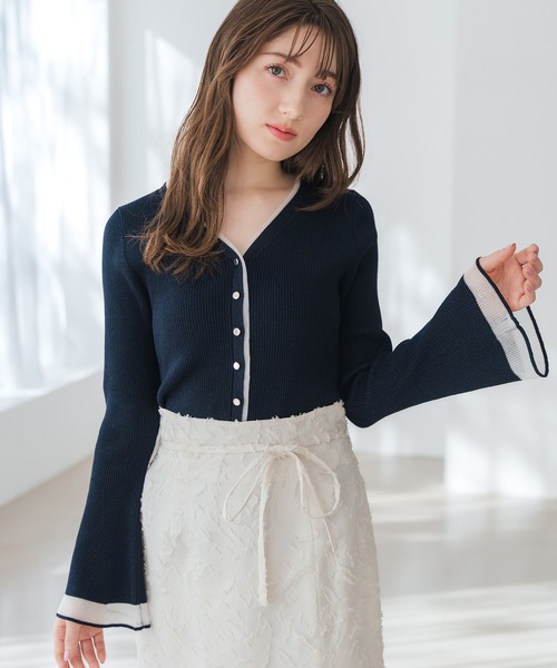 MISCH MASCH（ミッシュマッシュ）の「2026春夏新作 ラメシアーペプラムカーディガン（カーディガン/ボレロ・レディース・ピンク/イエロー/ネイビー・ﾌﾘ-）」の4枚目の写真