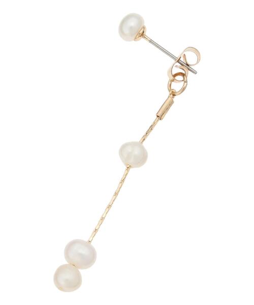 Te chichi（テチチ）の「パールチェーンピアス（ピアス（両耳用）・レディース・オフホワイト・F）」の5枚目の写真