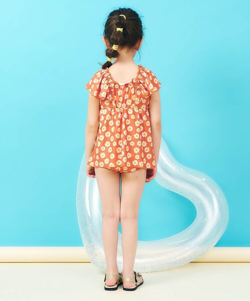 apres les cours(アプレレクール)の「【UVカット】シャーリングフリルワンピース水着_ジュニア対応(水着・キッズ・ピンク/レッド/ブラック/サックスブルー/オレンジ/イエロー・80/90/100/110/120/130/140)」の9枚目の写真