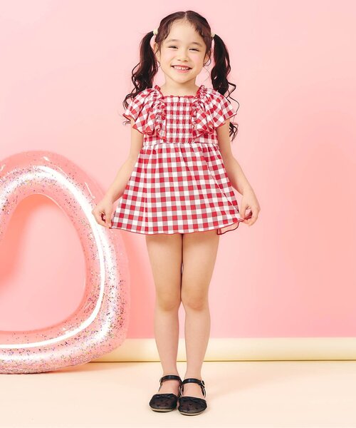 apres les cours(アプレレクール)の「【UVカット】シャーリングフリルワンピース水着_ジュニア対応(水着・キッズ・ピンク/レッド/ブラック/サックスブルー/オレンジ/イエロー・80/90/100/110/120/130/140)」の16枚目の写真