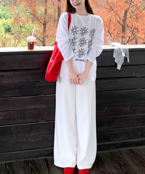VIVID LADY(ビビッドレディー)の「フラワープリント ロンT 長袖(Tシャツ/カットソー・レディース・ホワイト/ブラック・FREE)」の6枚目の写真