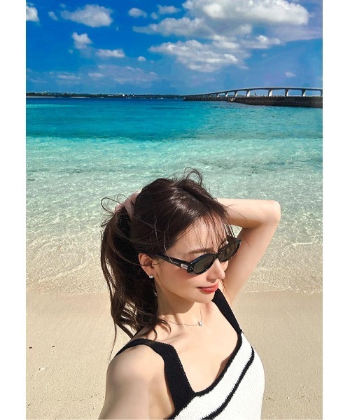 LUDICRUM(ルーディクルム)の「Loop yarn knit camisole(キャミソール・レディース・ピンク/ブラック×ホワイト/ホワイト×ブラック・FREE)」の2枚目の写真