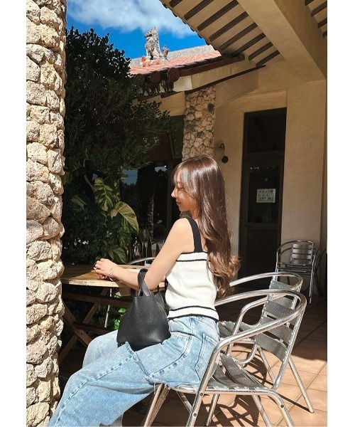 LUDICRUM(ルーディクルム)の「Loop yarn knit camisole(キャミソール・レディース・ピンク/ブラック×ホワイト/ホワイト×ブラック・FREE)」の5枚目の写真