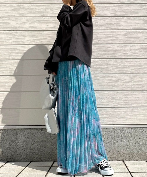 Q（キュー）の「ニュアンスプリーツスカート（スカート・レディース・ラベンダー/グリーン×ピンク・MEDIUM）」の11枚目の写真