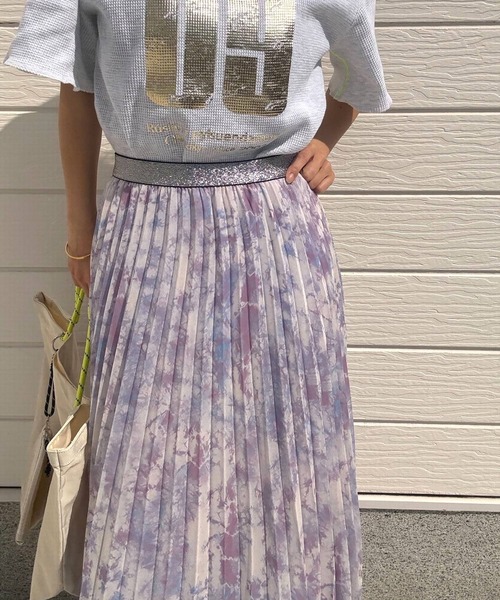 Q（キュー）の「ニュアンスプリーツスカート（スカート・レディース・ラベンダー/グリーン×ピンク・MEDIUM）」の7枚目の写真