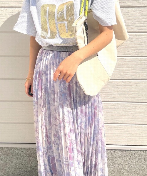 Q（キュー）の「ニュアンスプリーツスカート（スカート・レディース・ラベンダー/グリーン×ピンク・MEDIUM）」の8枚目の写真