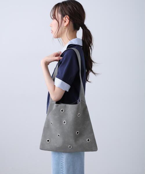 FREE'S MART（フリーズマート）の「◆ハトメワンショルダーバッグ（トートバッグ・レディース・グレー/ブラック・ﾌﾘ-）」の5枚目の写真