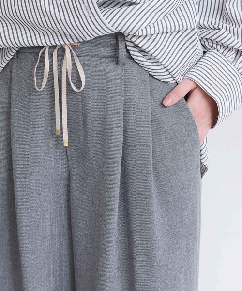 Elura（エルーラ）の「麻調ツイルワイドパンツ/656564（その他パンツ・レディース・グレー/ベージュ・MEDIUM/SMALL）」の21枚目の写真