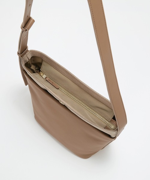 Breath TOPKAPI(ブレストプカピ)の「【Breath TOPKAPI】LINEA リネア レザーコンビ バケット ショルダーバッグ(ショルダーバッグ・レディース・ブラウン/ブラック・FREE)」の17枚目の写真