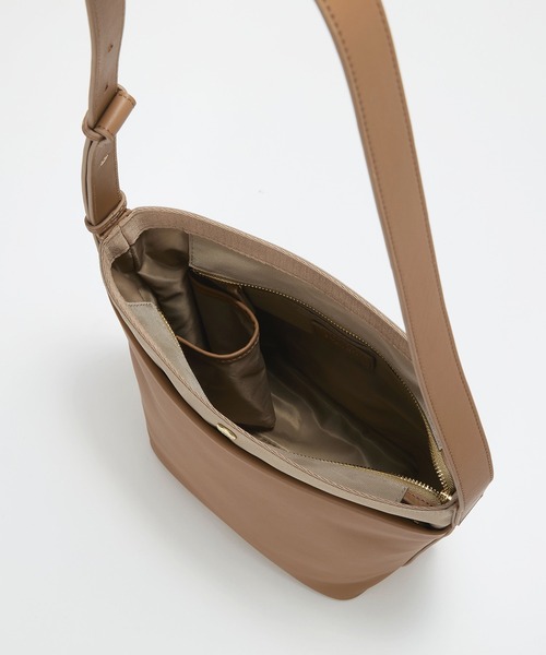 Breath TOPKAPI(ブレストプカピ)の「【Breath TOPKAPI】LINEA リネア レザーコンビ バケット ショルダーバッグ(ショルダーバッグ・レディース・ブラウン/ブラック・FREE)」の18枚目の写真