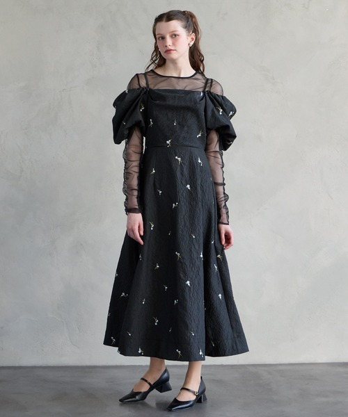 AIMER（エメ）の「3WAYスリーブフラワー刺繍ジャカードフィット&フレアパーティードレス　結婚式　お呼ばれ　ドレス　20代 30代（ドレス・レディース・ベージュ/ブラック/グレー・MEDIUM）」の9枚目の写真