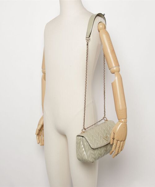 CHERYL CONVERTIBLE XBODY FLAP ショルダーバッグ | GUESS(ゲス) JAPAN