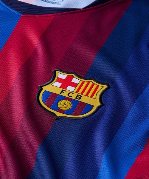 NIKE（ナイキ）の「NIKE FCB M NK DF JSY SS STAD HM / ナイキ FCバルセロナ Dri-FIT ジャージ スタジアム ホーム SS トップ【SP】（ジャージ・メンズ・レッド・M/L/XL/XXL）」の5枚目の写真