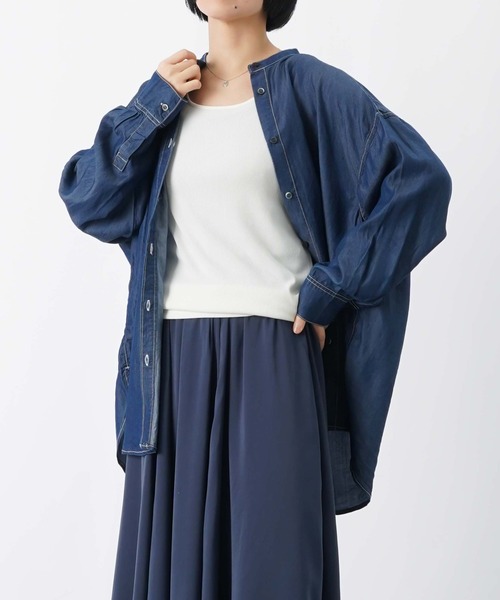 LUCA/LADY LUCK LUCA（ルカ/レディラックルカ）の「LC/LLL テンセルデニムBACKギャザーシャツ/オーバーサイズシャツ（シャツ/ブラウス・レディース・ネイビー/ライトブルー・FREE）」の17枚目の写真