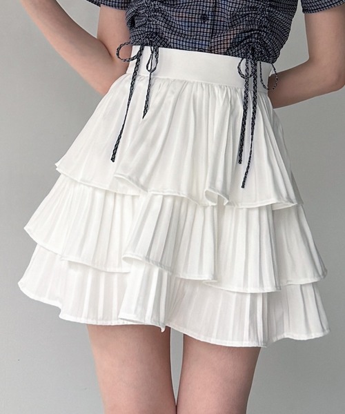 junoah(ジュノア)の「ティアードフリルミニスカート(スカート・レディース・ホワイト/グレー/ブラック・SMALL/LARGE/MEDIUM)」の1枚目の写真