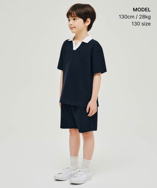 MUSINSA STANDARD KIDS（ムシンサスタンダードキッズ）の「スリットネックポロシャツセットアップ[ネイビー]（セットアップ・レディース・その他・110/120/130/140/150/160）」の2枚目の写真