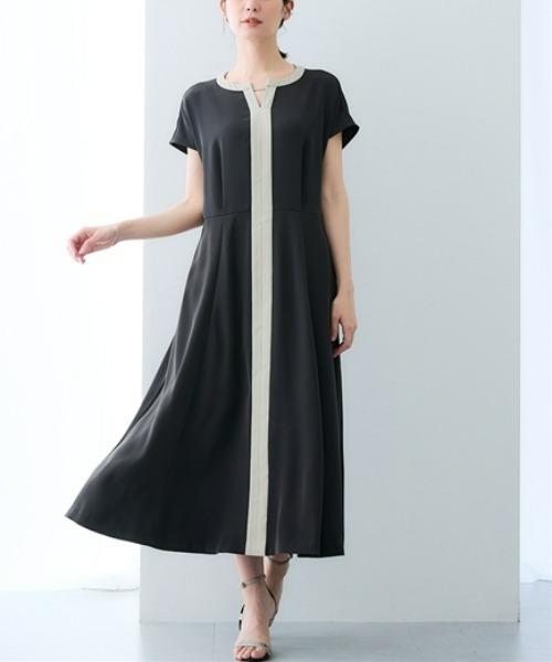 7days Life Styling(セブンデイズライフスタイリング)の「美極とろみ素材ベルト付き配色ワンピース(しわになりにくい・洗濯機OK)(ワンピース・レディース・チャコール/ライトグレー系・LL/L/M/3L)」の1枚目の写真