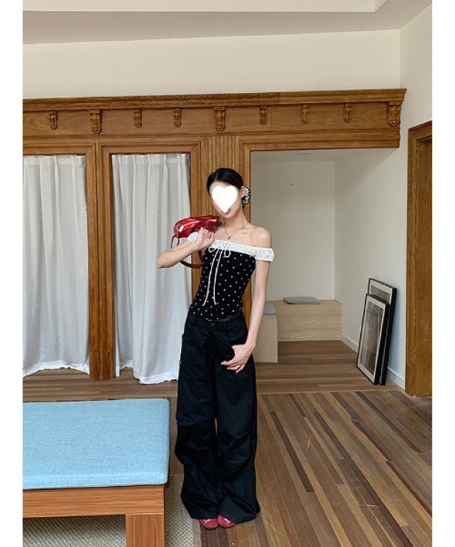 Ritzy(リッツィー)の「ドット柄 オフショルダー配色 Tシャツ(Tシャツ/カットソー・レディース・ブラック・M)」の10枚目の写真