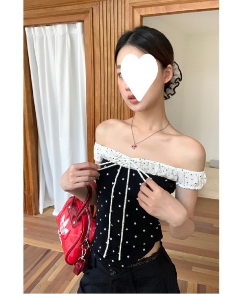 Ritzy(リッツィー)の「ドット柄 オフショルダー配色 Tシャツ(Tシャツ/カットソー・レディース・ブラック・M)」の9枚目の写真