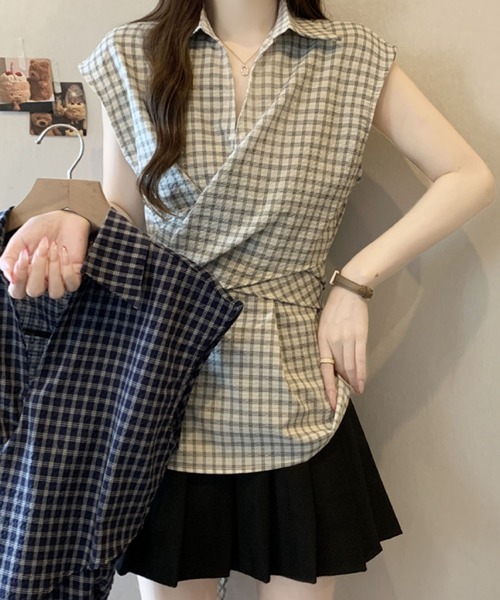 2ly2(トゥーリートゥー)の「チェックブラウス ノースリーブ ラップ風 カシュクール シャツ トップス ゆったり 体型カバー 春夏(シャツ/ブラウス・レディース・ホワイト/ネイビー・FREE)」の10枚目の写真