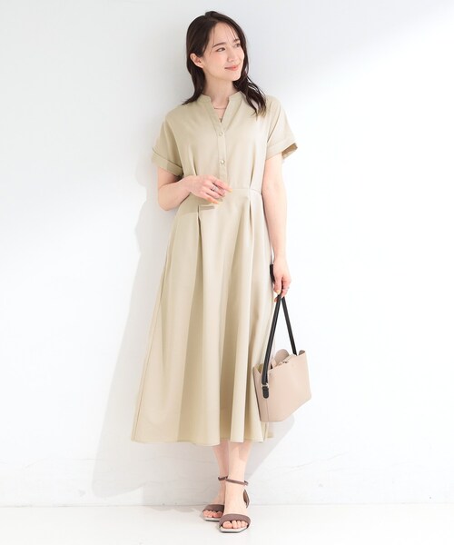 SHOO・LA・RUE(シューラルー)の「【洗濯機可/洗濯後しわになりにくい】ウエストタックフレンチワンピース(ワンピース・レディース・ベージュ/ネイビー・01/02/03/04)」の5枚目の写真
