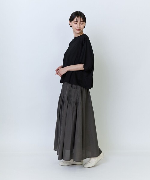 LOISIR(ロワズィール)の「リヨセル天竺ドルマンスリーブTシャツ(Tシャツ/カットソー・レディース・オフホワイト/ブラック/カーキ/ボルドー・FREE)」の7枚目の写真