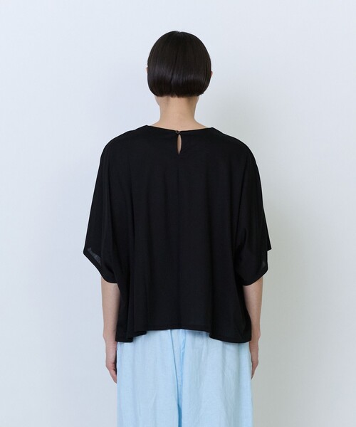 LOISIR(ロワズィール)の「リヨセル天竺ドルマンスリーブTシャツ(Tシャツ/カットソー・レディース・オフホワイト/ブラック/カーキ/ボルドー・FREE)」の16枚目の写真