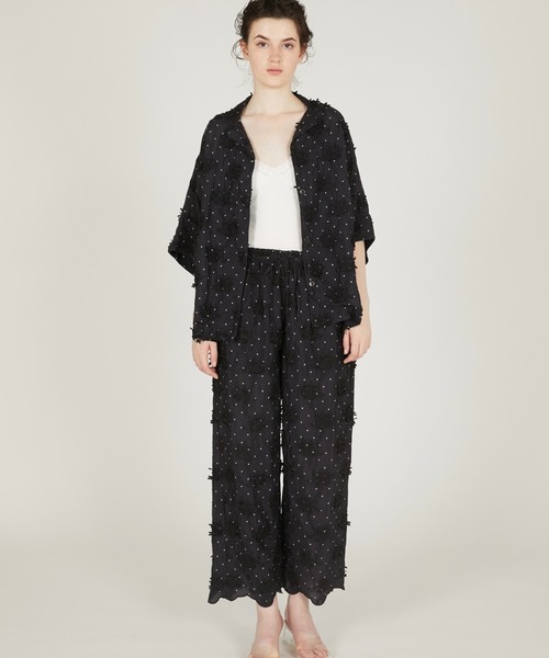 crinkle crinkle crinkle（クリンクルクリンクルクリンクル）の「【crinkle crinkle crinkle】dot 3D rayon shuntang easy  pants/ドット3Dレーヨンシャンタンイージーパンツ（その他パンツ・レディース・ブラック・FREE）」の2枚目の写真