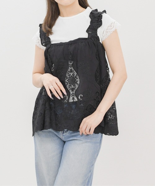 MISCH MASCH(ミッシュマッシュ)の「2026春夏新作 フリルショルダーレースキャミトップス(シャツ/ブラウス・レディース・ホワイト/ブラック・フリ-)」の5枚目の写真