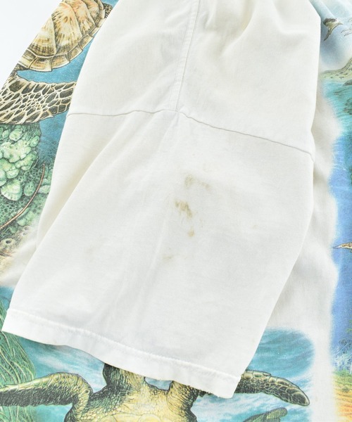 LABORATORY R（ラボラトリーアール）の「【USED】GILDAN ウミガメ アニマルTシャツ（Tシャツ/カットソー・メンズ・ホワイト・X-LARGE）」の12枚目の写真