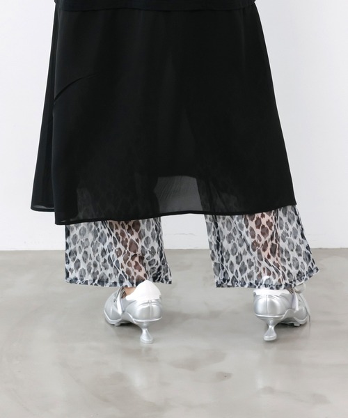 ScoLar（スカラー）の「162689：2柄展開 シアー裾切替 ボドレーペチパンツ（その他パンツ・レディース・ブラック/チャコールグレー・M）」の9枚目の写真