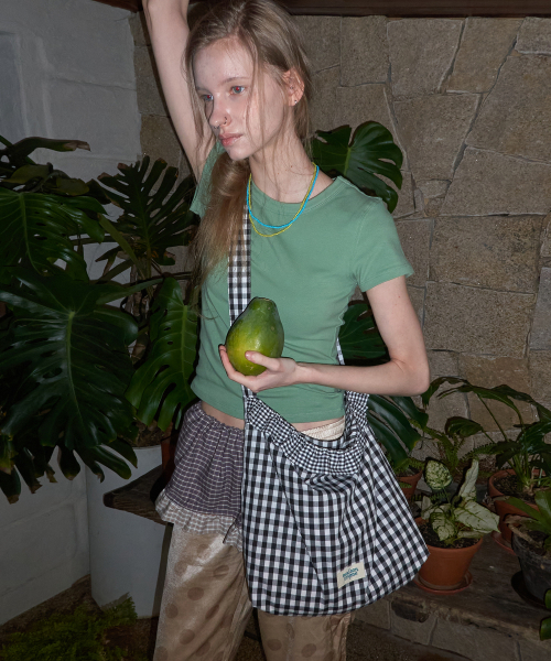 MAISON CREME(メゾンクレム)の「Check frill reversible bag _ Gingham Black(メッセンジャーバッグ・レディース・その他・FREE)」の1枚目の写真