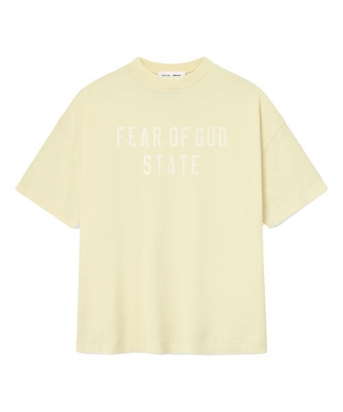 FOG ESSENTIALS(エフオージーエッセンシャルズ)の「フィア オブ ゴッド エッセンシャルズ【Fear of God ESSENTIALS】- 半袖 Tシャツ【90S Fit T-Shirts GOLDEN YELLOW 125SP254478F】(Tシャツ/カットソー・メンズ・イエロー・L/XL)」の1枚目の写真