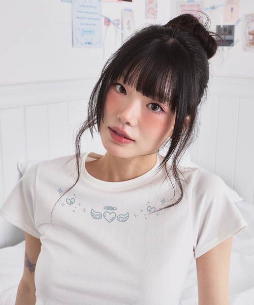 PAGESIISII(ページシシ)の「トゥインクルエンジェルハートプリントスリムフィット半袖Tシャツアイボリー(Tシャツ/カットソー・レディース・その他・MEDIUM/LARGE)」の2枚目の写真