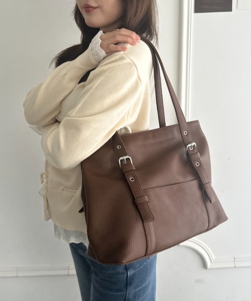 CLEA(クレア)の「ベルトデザインワンショルダーバッグ(ショルダーバッグ・レディース・ブラック/ベージュ/アイボリー/ブラウン・FREE)」の19枚目の写真