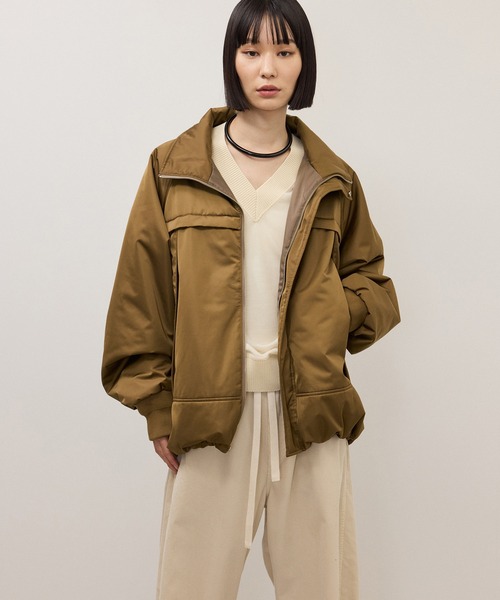 ADAM ET ROPE'(アダムエロペ)の「【WEB限定】・【定番】スタンドカラーフライトジャケット(その他アウター・レディース・キャメル/ブラウン/ブラック・FREE)」の4枚目の写真