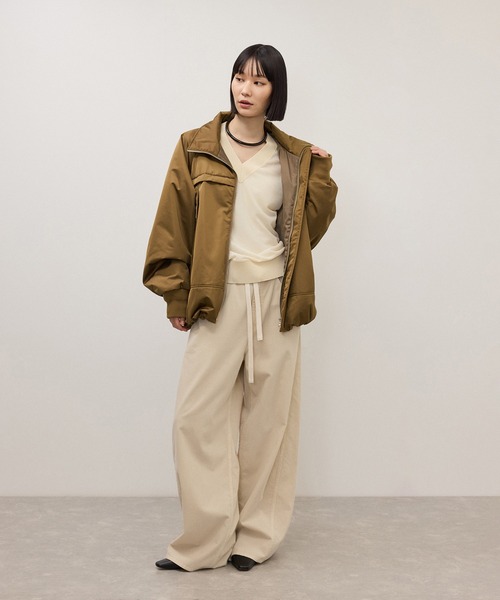 ADAM ET ROPE'(アダムエロペ)の「【WEB限定】・【定番】スタンドカラーフライトジャケット(その他アウター・レディース・キャメル/ブラウン/ブラック・FREE)」の6枚目の写真