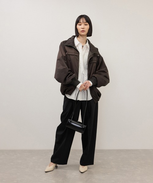 ADAM ET ROPE'(アダムエロペ)の「【WEB限定】・【定番】スタンドカラーフライトジャケット(その他アウター・レディース・キャメル/ブラウン/ブラック・FREE)」の7枚目の写真