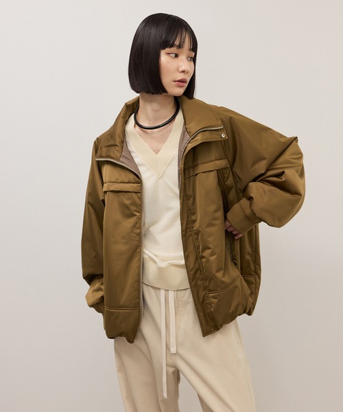 ADAM ET ROPE'(アダムエロペ)の「【WEB限定】・【定番】スタンドカラーフライトジャケット(その他アウター・レディース・キャメル/ブラウン/ブラック・FREE)」の8枚目の写真
