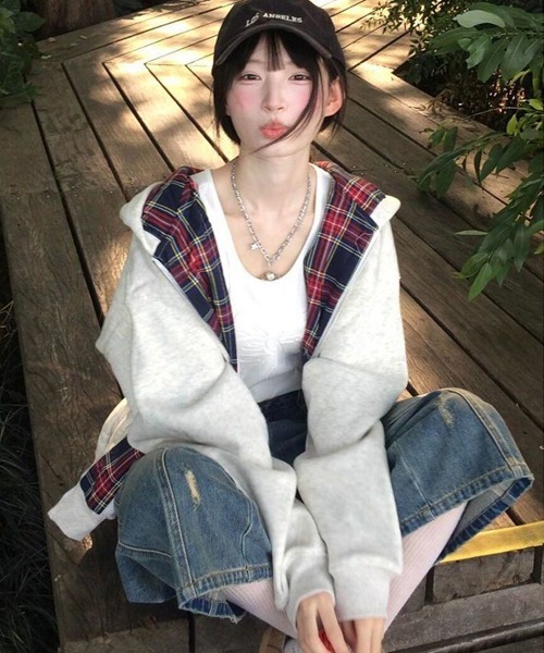 Ressaca(レサーカ)の「チェック柄スウェットジップパーカー(パーカー・レディース・ブルー/ライトグレー/ピンク/グレー・M)」の2枚目の写真