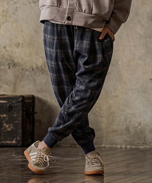 CAMBIO(カンビオ)の「mp15303-Brushed Check Ponte Jogger Pants ジョガーパンツ(A75526cmb)(その他パンツ・メンズ・ブラック/ブラウン/ネイビー・S/M/L)」の10枚目の写真