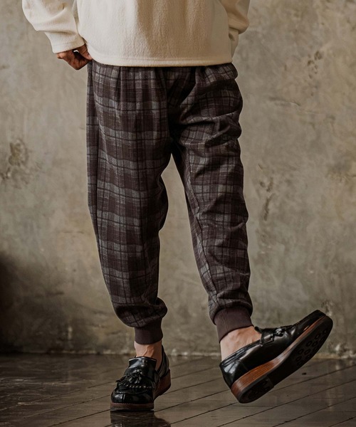 CAMBIO(カンビオ)の「mp15303-Brushed Check Ponte Jogger Pants ジョガーパンツ(A75526cmb)(その他パンツ・メンズ・ブラック/ブラウン/ネイビー・S/M/L)」の17枚目の写真
