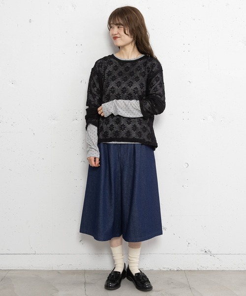 POU DOU DOU（プードゥドゥ）の「フラワーモチーフメッシュトップス（Tシャツ/カットソー・レディース・ブラック/キナリ・3）」の6枚目の写真